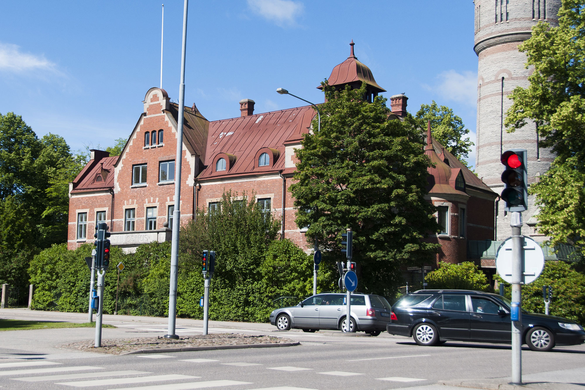 Tingshuset, Lidkoping (Photo License: CC-BY-SA-3.0 )
